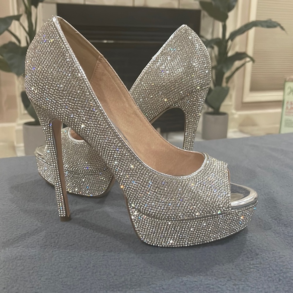 Silver Sparkly High Heel size 9 worn once from Miss Lola